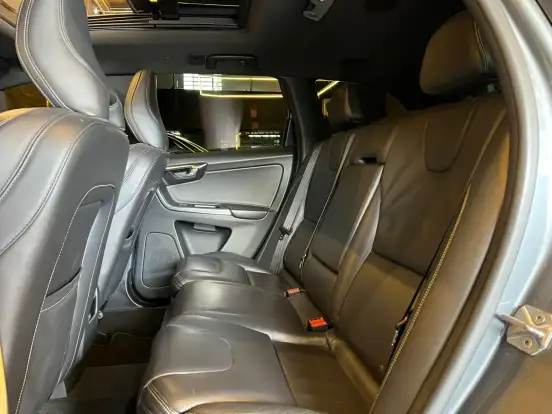 VOLVO-XC60-2.0 T5 R DESIGN TURBO GASOLINA 4P AUTOMÁTICO VOLVO-XC60-2016