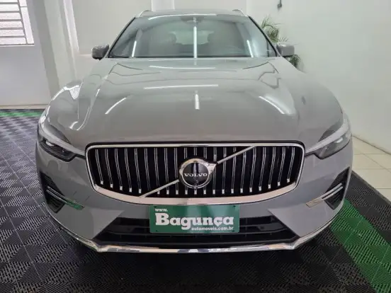 VOLVO-XC60-2023