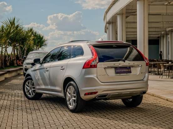 VOLVO-XC60-2.0 T5 MOMENTUM GASOLINA 4P AUTOMÁTICO VOLVO-XC60-2016