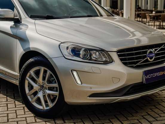 VOLVO-XC60-2016