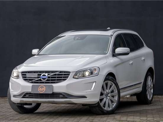 VOLVO-XC60-2015