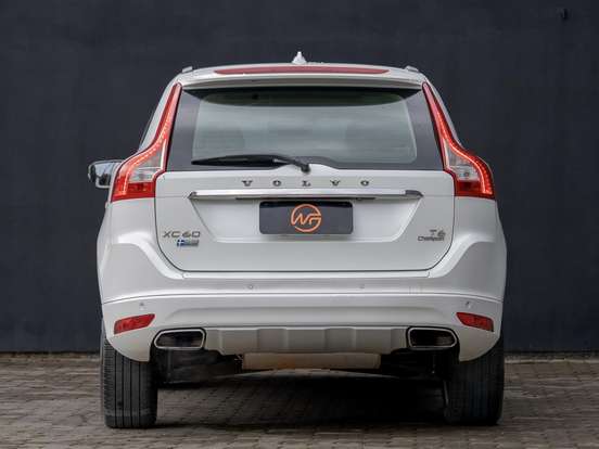VOLVO-XC60-2.0 T6 INSCRIPTION TURBO GASOLINA 4P AUTOMÁTICO VOLVO-XC60-2015