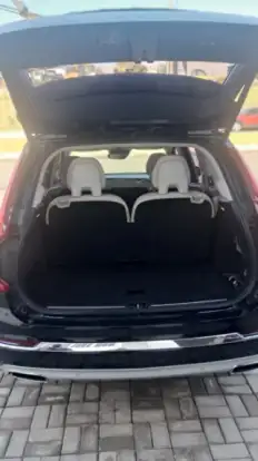 VOLVO-XC90-2021