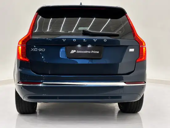 VOLVO-XC90-2022