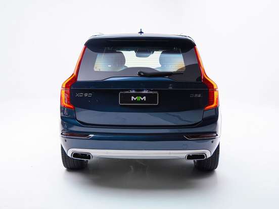 VOLVO-XC90-2018