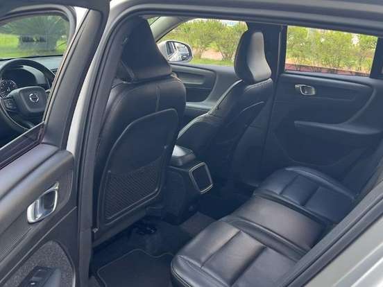 VOLVO-XC40-2.0 T4 GASOLINA GEARTRONIC VOLVO-XC40-2018