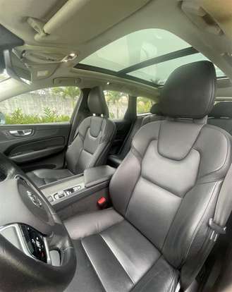 VOLVO-XC60-2.0 T5 GASOLINA MOMENTUM AWD GEARTRONIC VOLVO-XC60-2017