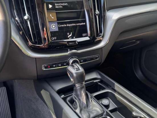 VOLVO-XC60-2.0 T5 GASOLINA MOMENTUM AWD GEARTRONIC VOLVO-XC60-2019