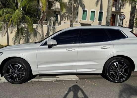 VOLVO-XC60-2019