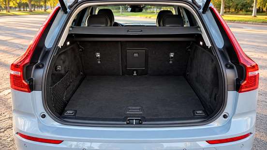 VOLVO-XC60-2024