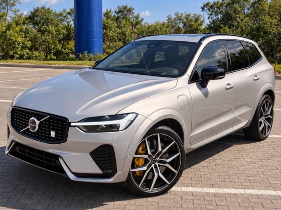 VOLVO XC60 2.0 T8 RECHARGE POLESTAR ENGINEERED AWD GEARTRONIC
