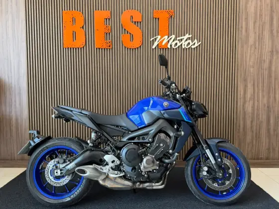 YAMAHA MT-09 