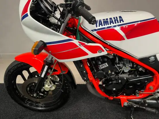 YAMAHA-RD 350 LC-1987