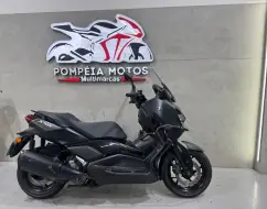 YAMAHA XMAX 250 CONNECTED ABS YAMAHA XMAX 250 CONNECTED ABS