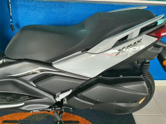 YAMAHA-XMAX 300 CONNECTED ABS YAMAHA-XMAX 300 CONNECTED ABS-2025