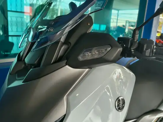YAMAHA-XMAX 300 CONNECTED ABS YAMAHA-XMAX 300 CONNECTED ABS-2025