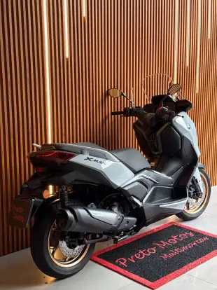 YAMAHA-XMAX 300 CONNECTED ABS-2025