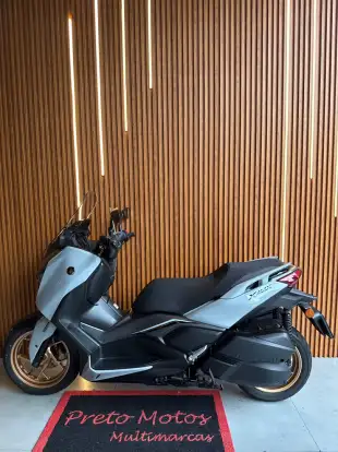 YAMAHA-XMAX 300 CONNECTED ABS YAMAHA-XMAX 300 CONNECTED ABS-2025