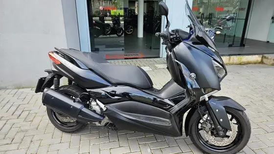 YAMAHA XMAX ABS 