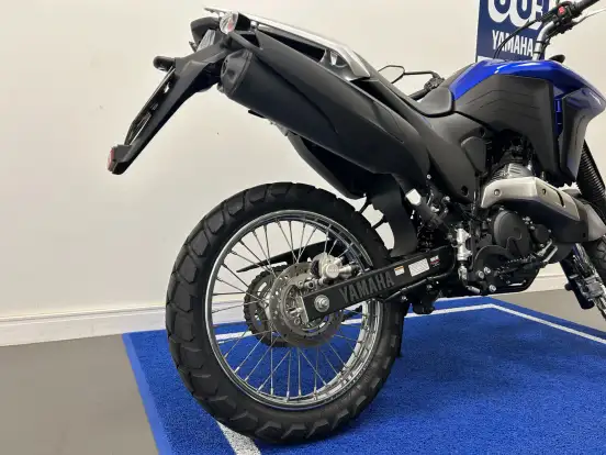 YAMAHA-XTZ 250 LANDER CONNECTED-2025