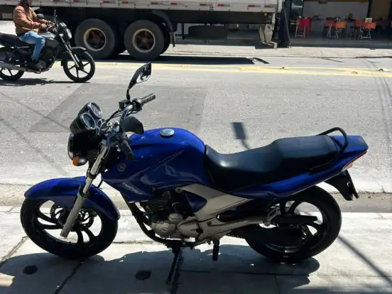 YAMAHA-YS 250 FAZER YAMAHA-YS 250 FAZER-2008