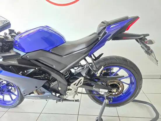 YAMAHA-YZF R15 YAMAHA-YZF R15-2025