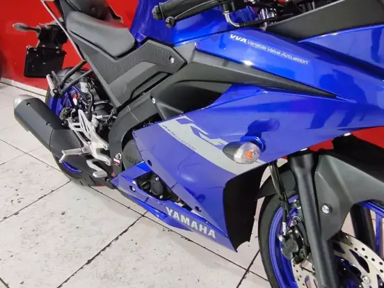 YAMAHA-YZF R15-2024