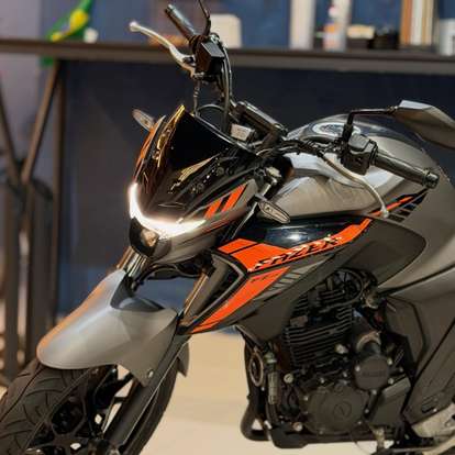 YAMAHA-FZ25 FAZER CONNECTED ABS-2025