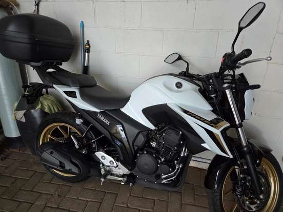YAMAHA-FZ25 FAZER CONNECTED ABS YAMAHA-FZ25 FAZER CONNECTED ABS-2025