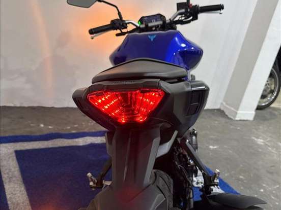 YAMAHA-MT-03 CONNECTED ABS YAMAHA-MT-03 CONNECTED ABS-2025