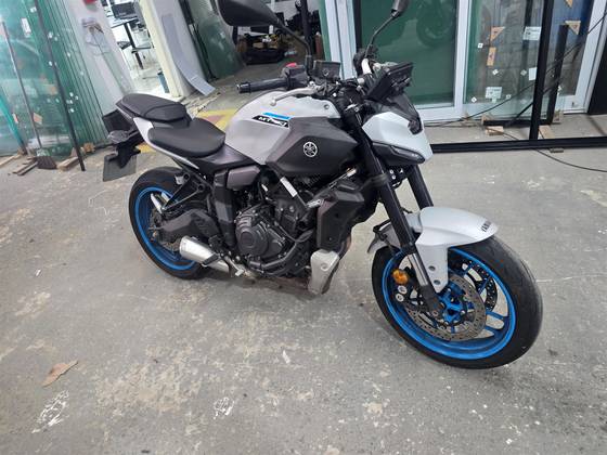 YAMAHA MT-07 CONNECTED ABS 