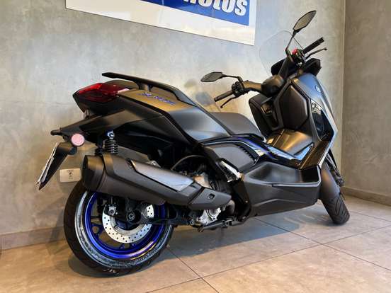 YAMAHA-XMAX 300 CONNECTED ABS YAMAHA-XMAX 300 CONNECTED ABS-2025