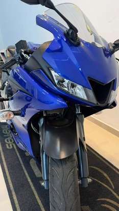YAMAHA-YZF R15-2024
