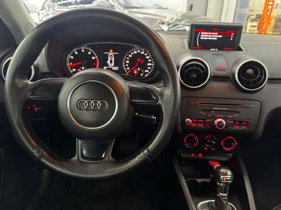 AUDI-A1-1.4 TFSI ATTRACTION 16V 122CV GASOLINA 4P AUTOMÁTICO AUDI-A1-2014
