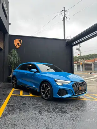 AUDI-A3-2021