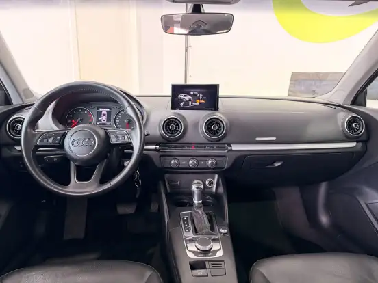 AUDI-A3-2019