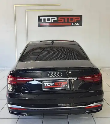 AUDI-A4-2021