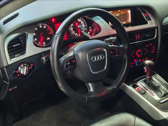 AUDI-A4-2011