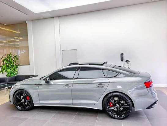 AUDI-A5-2021