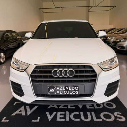 AUDI-Q3-2018