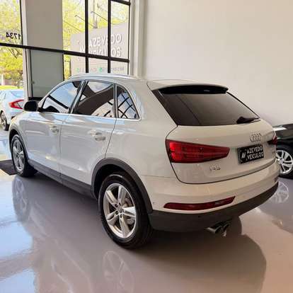 AUDI-Q3-2018