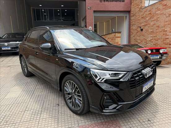 AUDI-Q3-2022