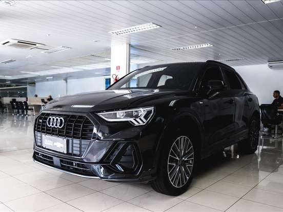 AUDI-Q3-2.0 40 TFSI GASOLINA PERFORMANCE QUATTRO TIPTRONIC AUDI-Q3-2022