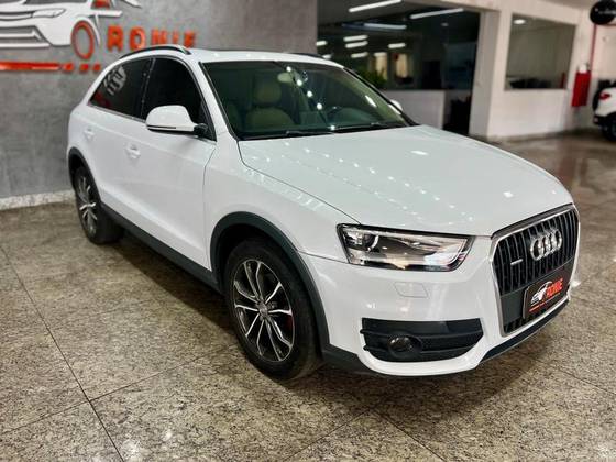 AUDI Q3 2.0 TFSI AMBIENTE QUATTRO 4P GASOLINA S TRONIC