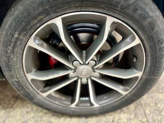 AUDI-Q3-2014
