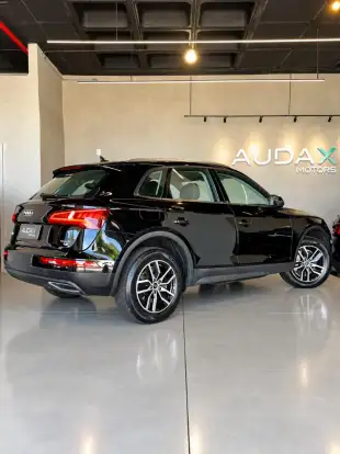 AUDI-Q5-2018