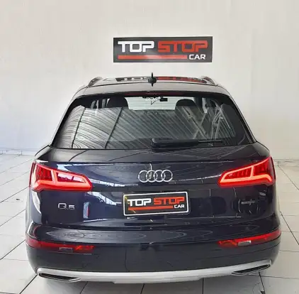 AUDI-Q5-2018