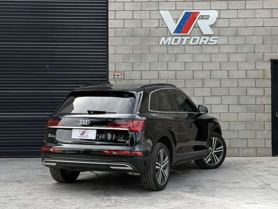 AUDI-Q5-2.0 45 TFSI GASOLINA PRESTIGE QUATTRO S TRONIC AUDI-Q5-2024
