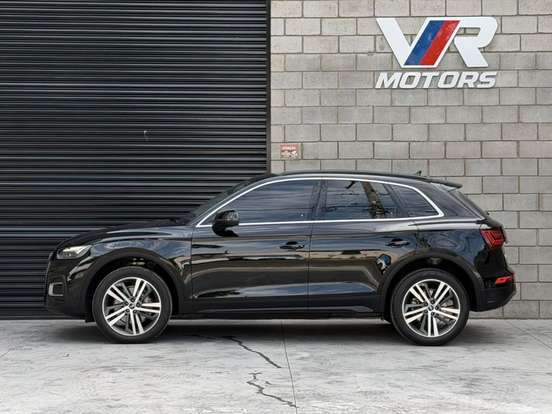 AUDI-Q5-2024