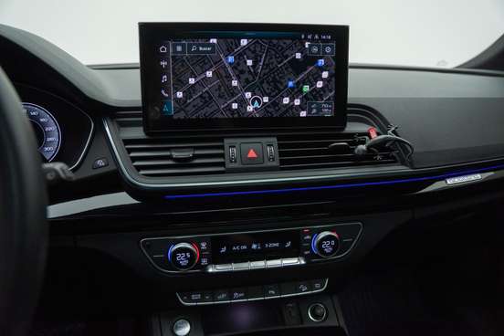 AUDI-Q5-2022